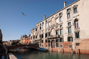 Appartamenti inside Palazzo Foscarini Venedig